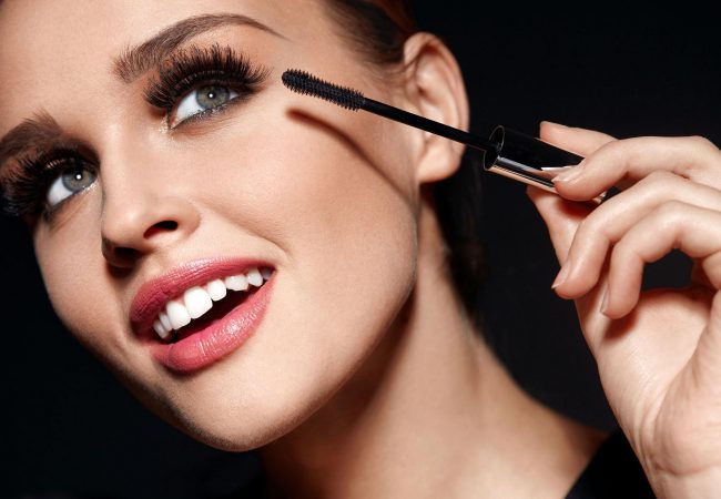 5 Features of the Best Mascara